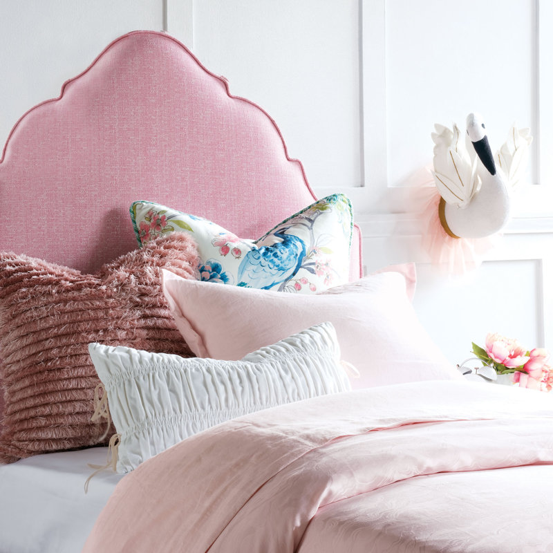 Emmy Sham, Standard 