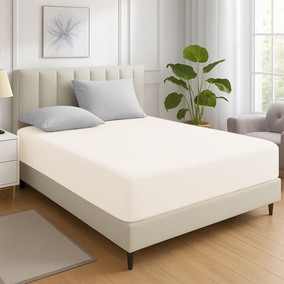 200 Thread Count Microfiber Deep Fitted Bed Sheet – 25cm Pocket