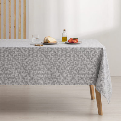 Hayons Dining Linens
