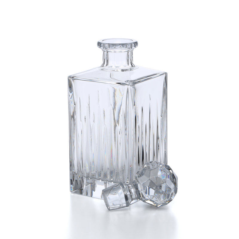 Reed & Barton Soho 26 oz. Whiskey Decanter