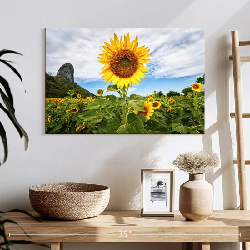 Harnek Golden Sunflower, 16" H x 24" W