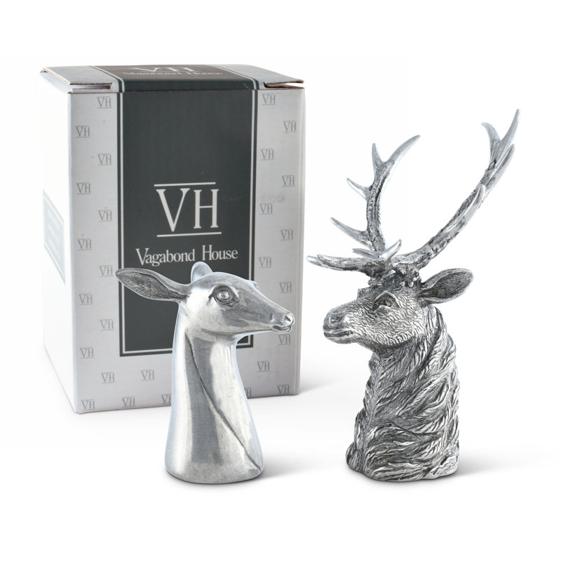 Lodge Salt And Pepper Shaker Set