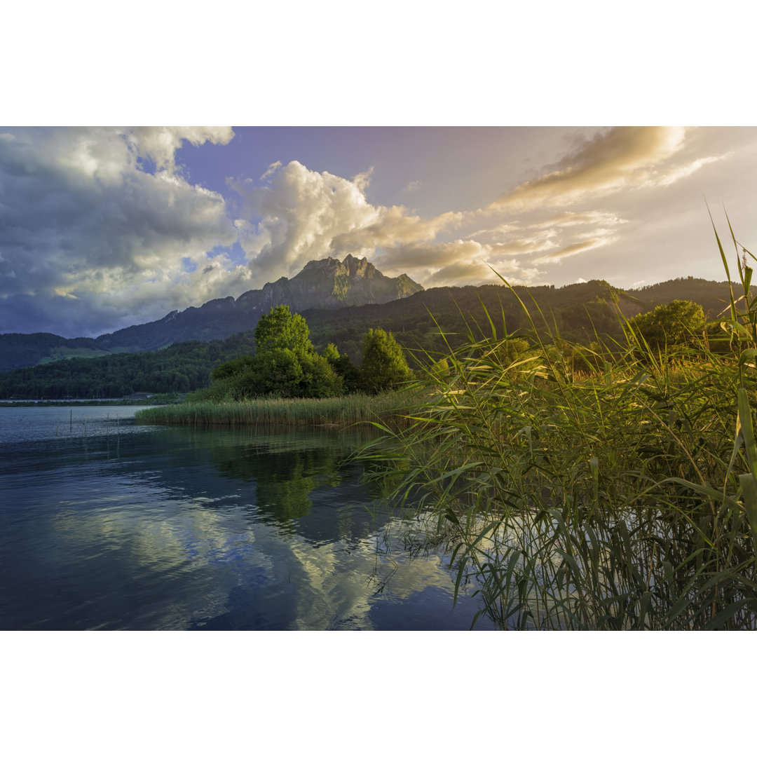 Abend am Vierwaldstättersee von Marcus Lindstrom - Leinwandbild