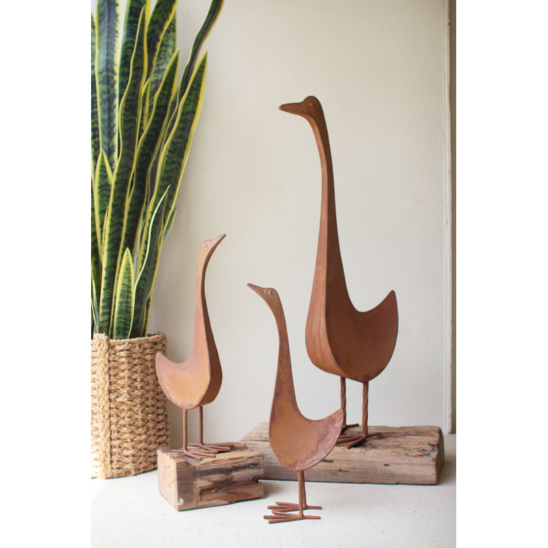 Rustic Metal Goose Sculptures – Set of 3 Decorative Birds