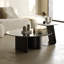 Ensemble de tables basses de style minimaliste