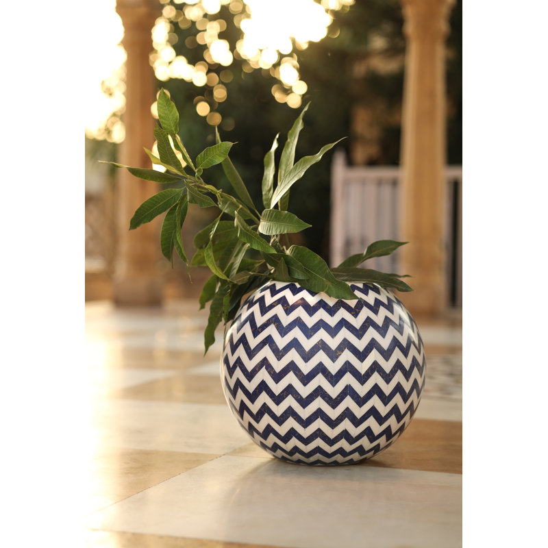 Pot à fleurs en lapis-lazuli