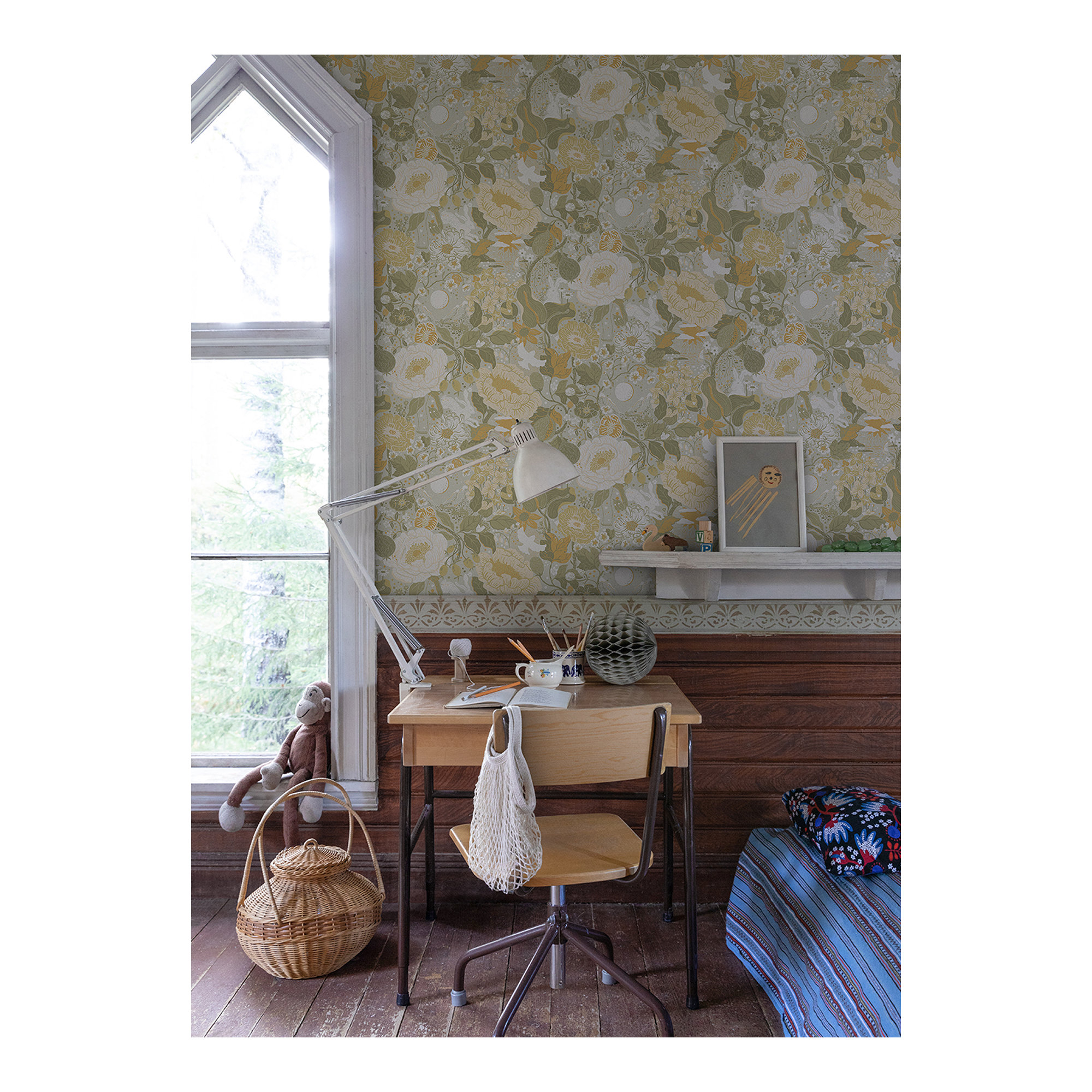 Harrell Rabbits and Rosehips 33' L x 20.9" W Wallpaper Roll, Gray