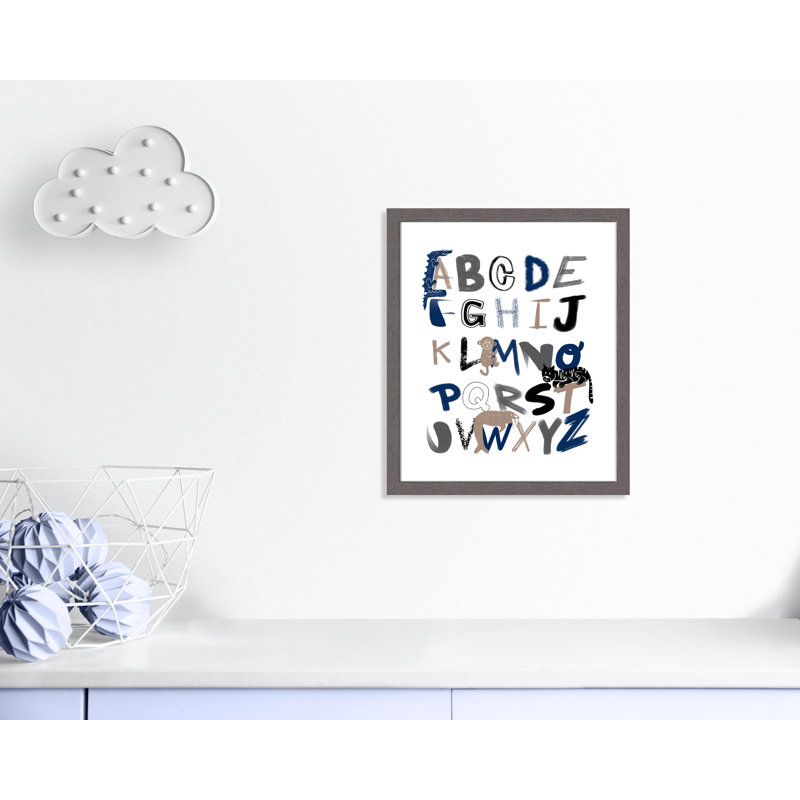 Critter Alphabet 1, impression sur papier, H 24,5 po x l 20,5 po x P 0,6 po, Encadré plat à grain de bois gris