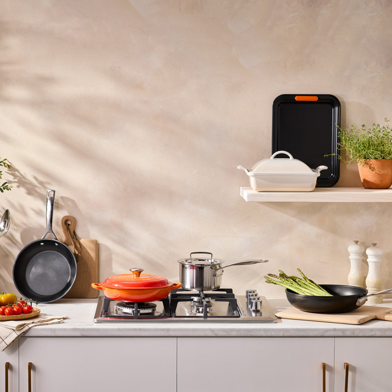 Le Creuset Toughened Non-Stick Shallow Frying Pan 22cm