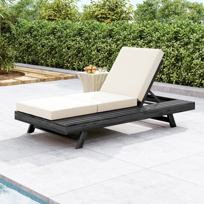 Chaise longue d'extérieur en bois massif avec coussin d'eau, conception ergonomique pour une sieste prolongée