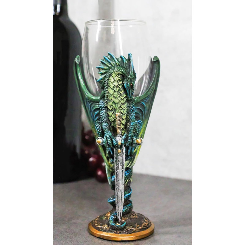 Fantaisie, globe terrestre, crâne de dragon de la lame, épée, verre à vin, calice