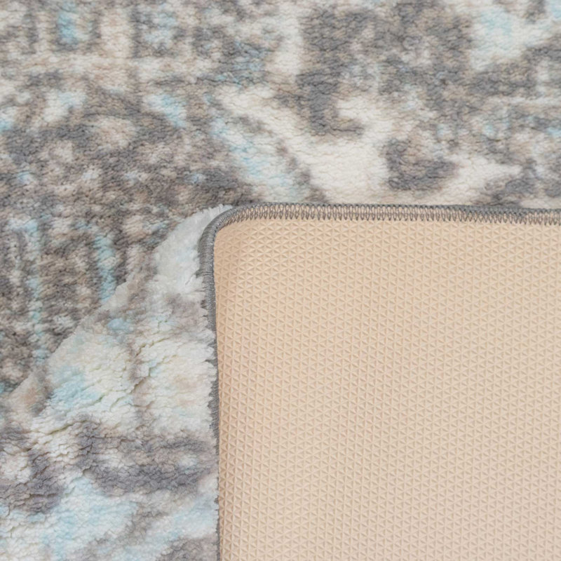 Aret Oriental Area Rug, Rectangle 67 x 110 cm