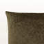 Coussin décoratif en velours à motif floral vert foncé H 17,75 po x l 17,75 po x P 5,73 po Scarlette