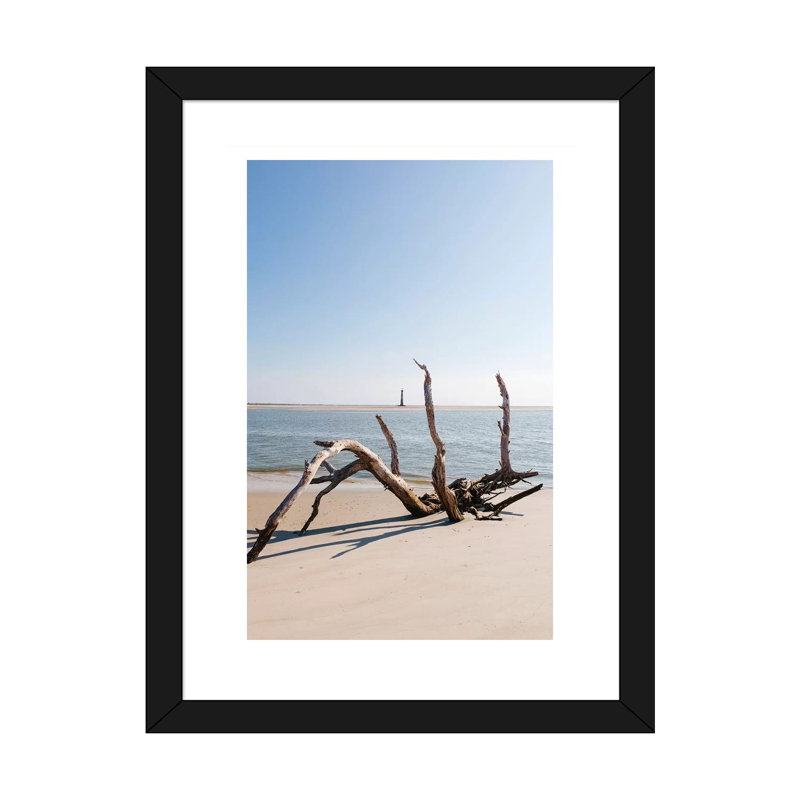 « Sullivan Island XIII » par Bethany Young, reproduction de photo, H 32 po x l 24 po x P 1 po, Papier encadré noir, Blanc