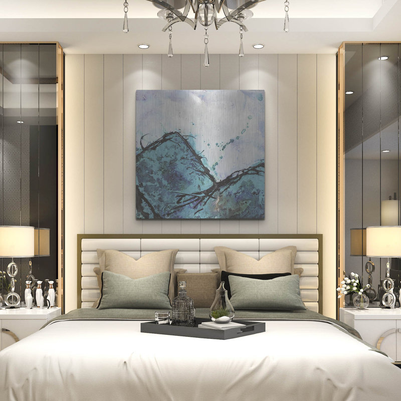 «In Mountains or Valleyys 2» par Britt Hallowell, art mural en métal, 36 po x 36 po