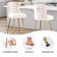 Ensemble de 2 tabourets de bar en velours à dossier matelassé, pieds en métal doré Capacité de poids: 300 lb capitonnage et garniture cloutée Tabourets de bar à oreilles pour îlots de cuisine, salles à manger et bars Beige