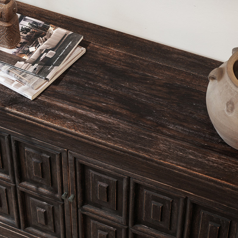 Armoire vintage en bois massif vieilli avec rangement