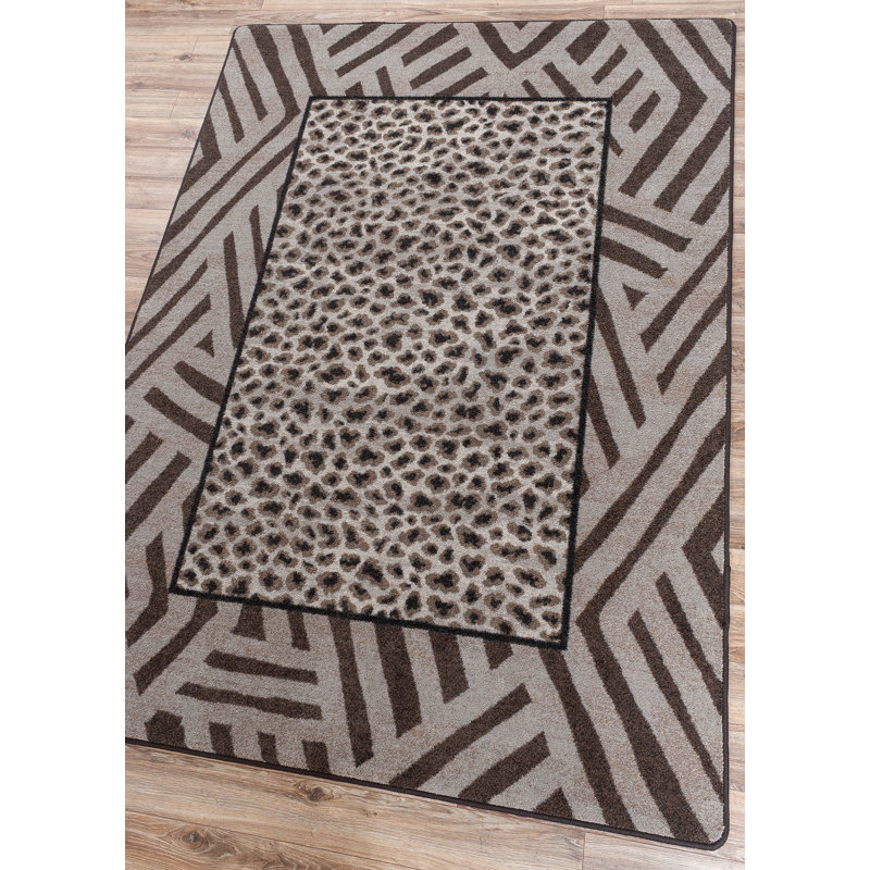 Tapis brun à imprimé animal Abin, Rectangle 4 pi x 5 pi