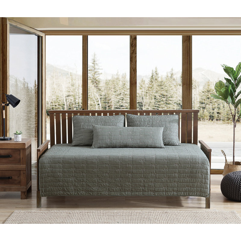 Plaid and Stripes Eddie Bauer Troutdale Solid Cotton Green 4 Piece Daybed Set