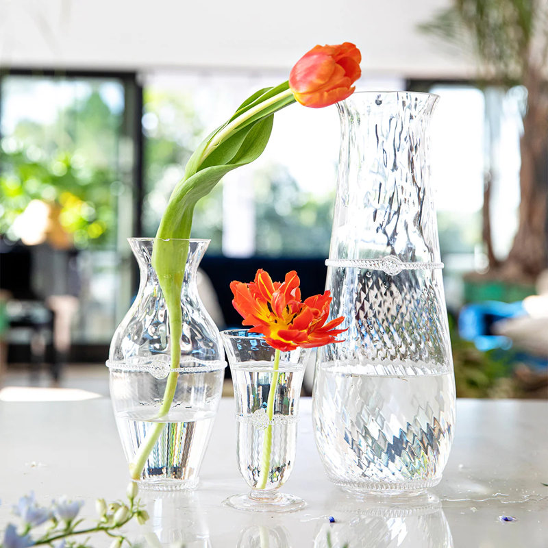 Graham 9" Vase