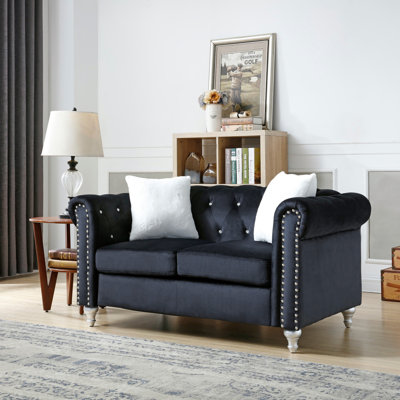 Causeuse beige élégante avec une touche moderne, fabrication durable