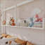 Lit plateforme double avec tablettes et tiroirs de rangement, lit plateforme avec lattes de soutien, conception enfantine et maisonnette