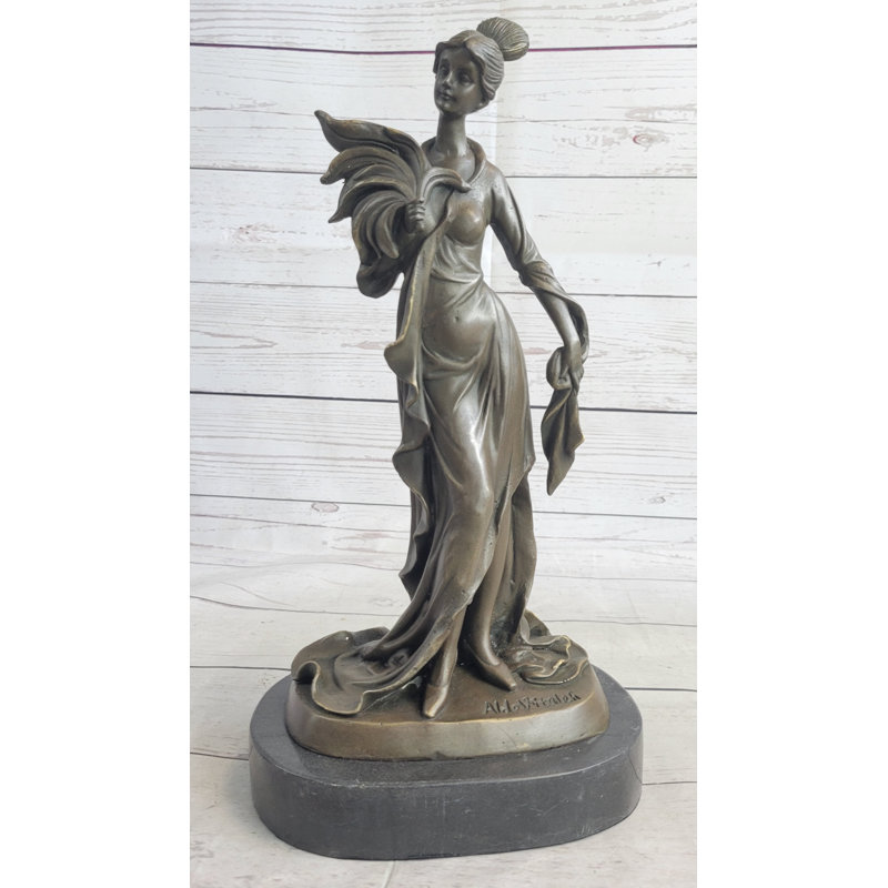 Figurine femme Cormiers