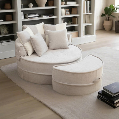 Fauteuil demi-tonneau surdimensionné avec 5 coussins et repose-pieds