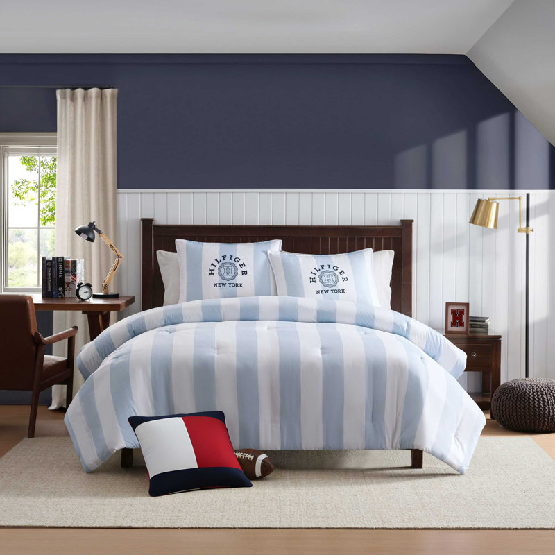Ensemble d'édredon réversible à rayures bleu clair Tommy Hilfiger Berkeley, Édredon pour grand lit + 2 taies décoratives