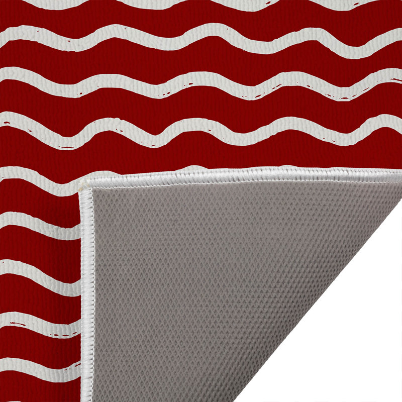 Tapis de toilette rectangulaire absorbant et antidérapant Wiggle Row, 24" W x 17" L, Cranberry Red