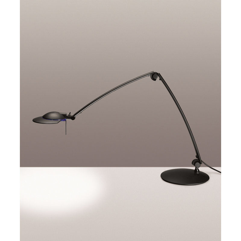 Radius Adjustable Metal Desk Lamp