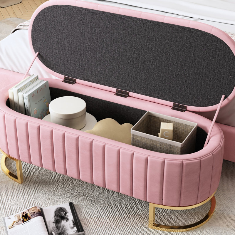 Velours rose polyvalent avec construction, chambre à coucher et espaces de vie