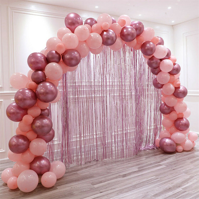 Décorations et panneaux en plastique