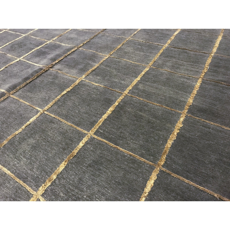 Hand-Knotted High-Quality Gray and Gold Area Rug