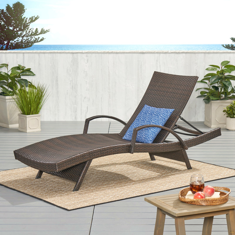 Pe Wicker Chaise Lounge With Arm, 1