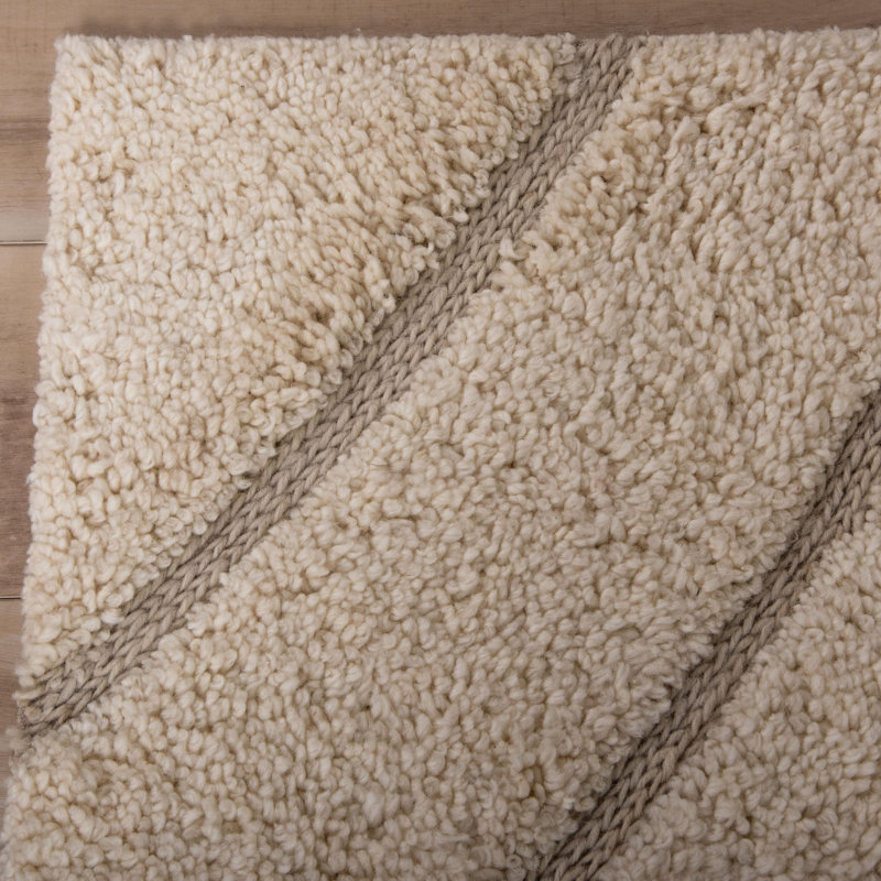 100% Wool Area Rug, Rectangle 5' x 7'9"