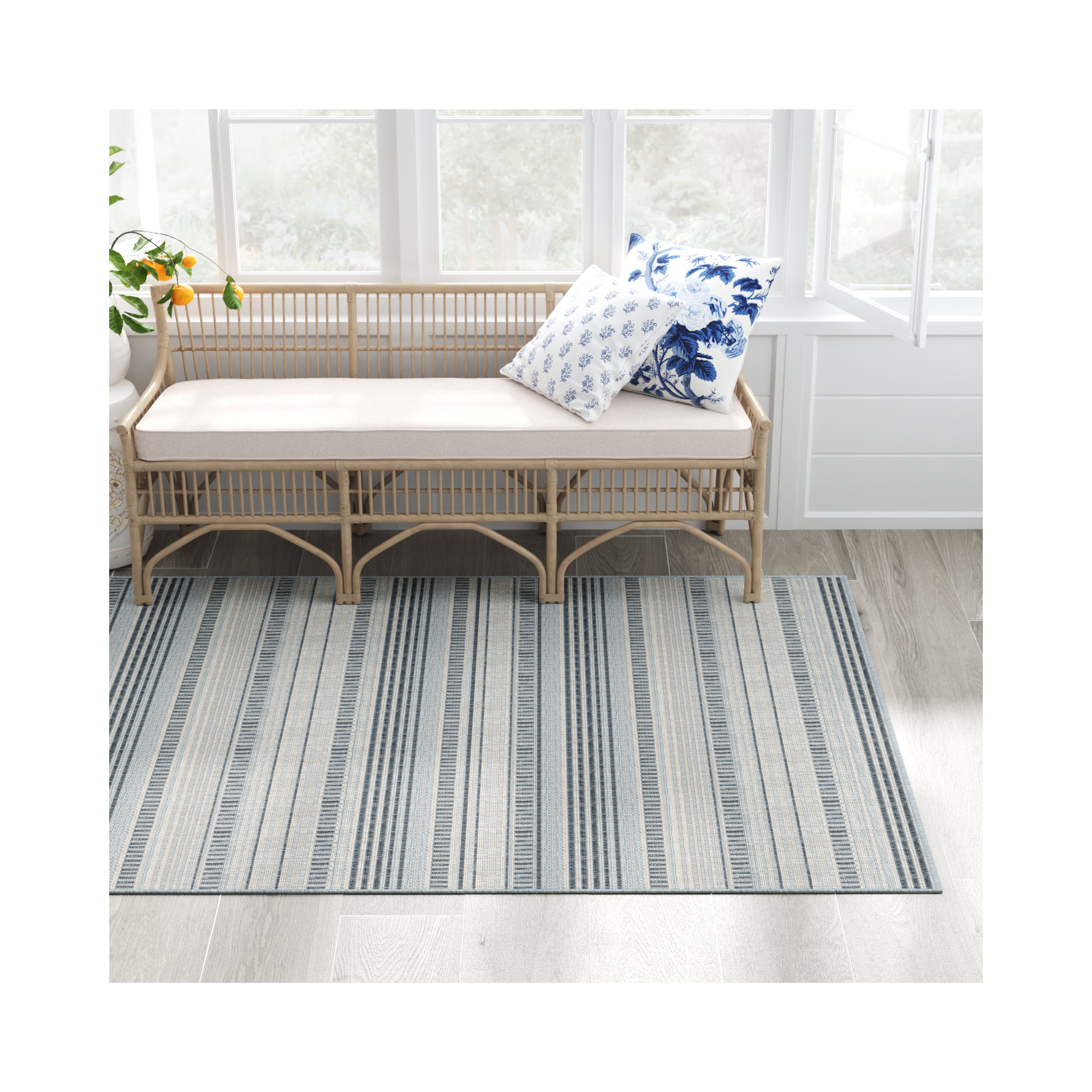 Indoor/Outdoor Rug, Rectangle 5' x 7'
