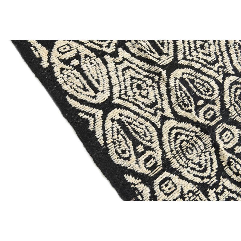 Tapis noir Julian