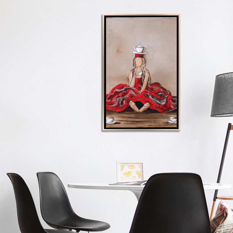 She Don't Dwell On The Past, H 40 po x l 26 po, Champagne, Impression sur toile flottante sans passe-partout
