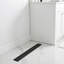 Drain de douche rectangulaire moderne avec insert 2 en 1 et couvercle plat convenant à Bahtroom-128868137-127919036