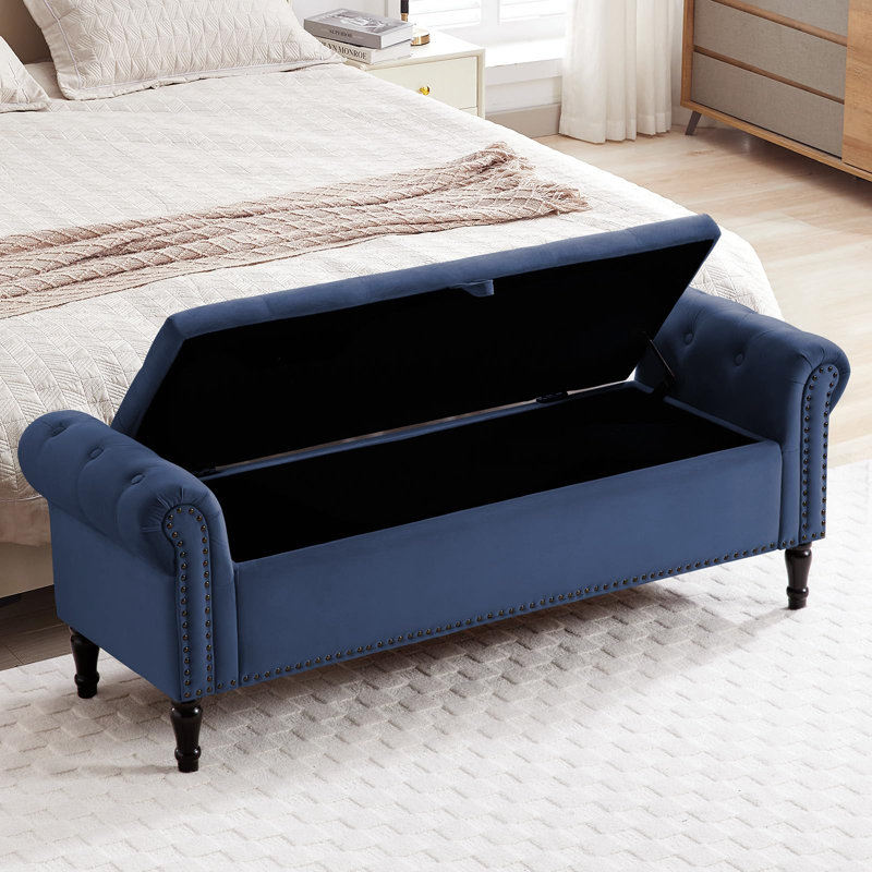 Banc de rangement Lunara 67 po pour chambre à coucher, format king, avec siège capitonné et accoudoirs arrondis, Velours bleu