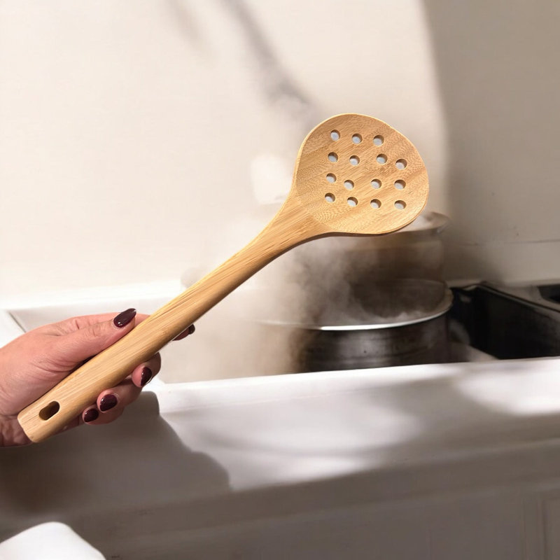 Cuillère à égoutter en bambou