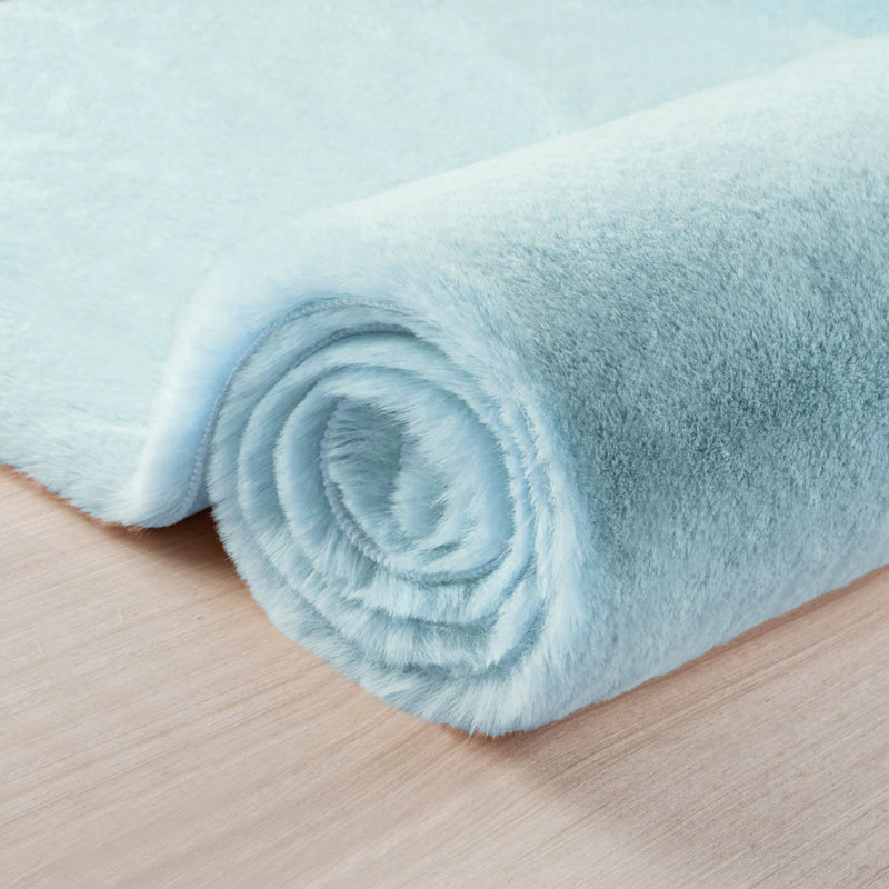 Icilia Faux Fur Washable Indoor Rug, Novelty 3' x 5'