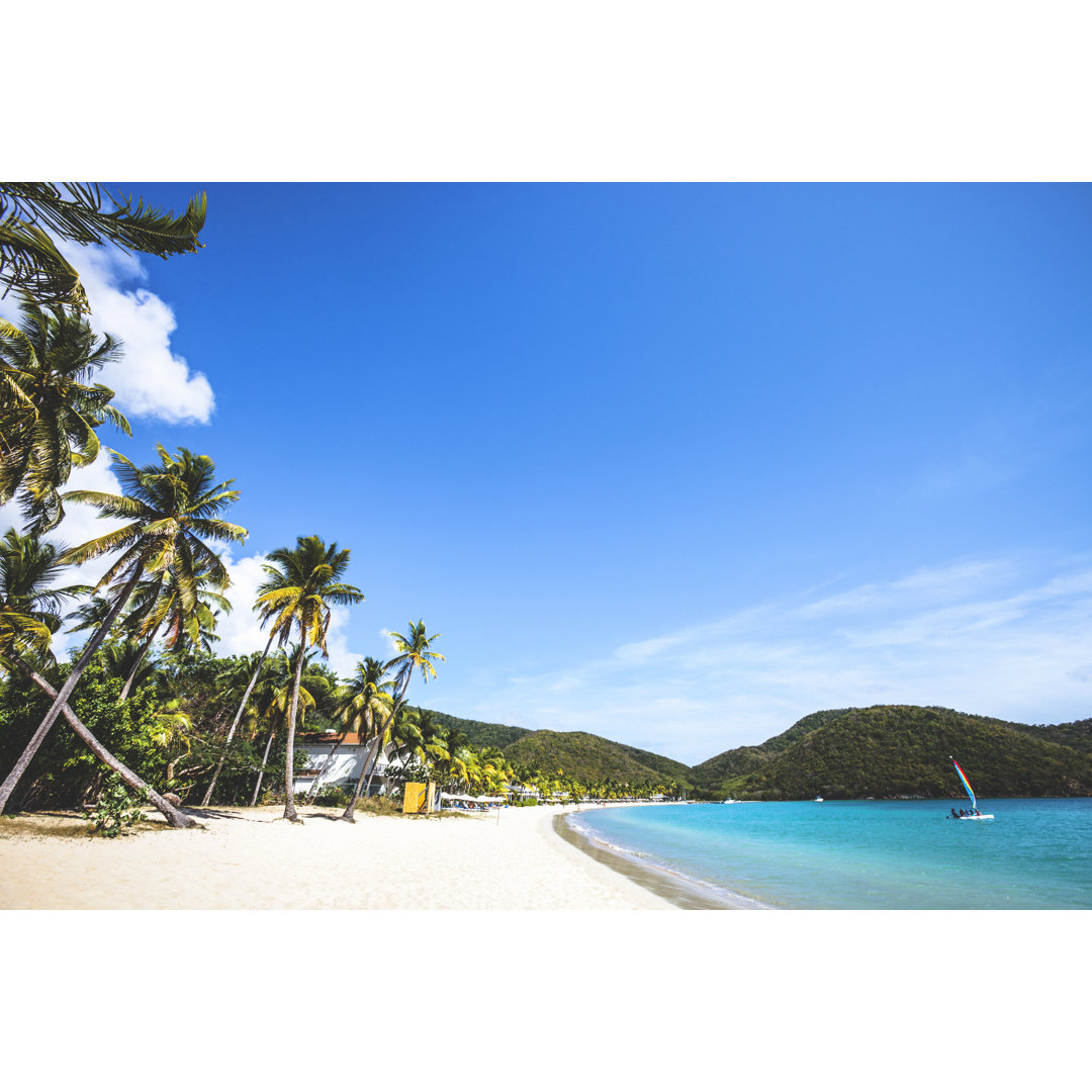 Karibischer Strand. Carlisle Bay, Antigua & Barbuda.