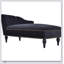 Luxueuse chaise longue en velours avec capitonnage à boutons et garniture cloutée, parfaite pour une détente et un confort élégants