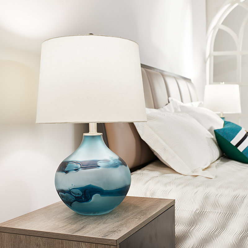 Ensemble de lampes de table en verre bleu côtier 22 "avec gradation à 3 voies Akash, Bleu