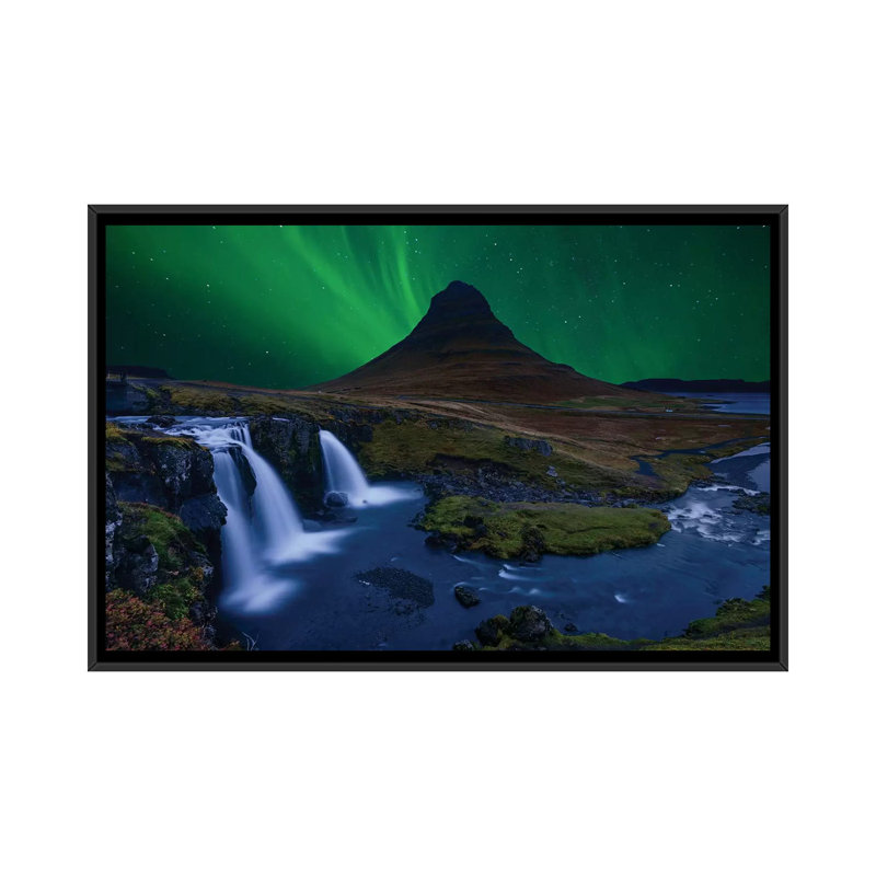 'kirkjufell... impression sur toile, "under green sky" , impression sur toile, H 18 po x l 26 po x P 1,5 po, Pas de tapis