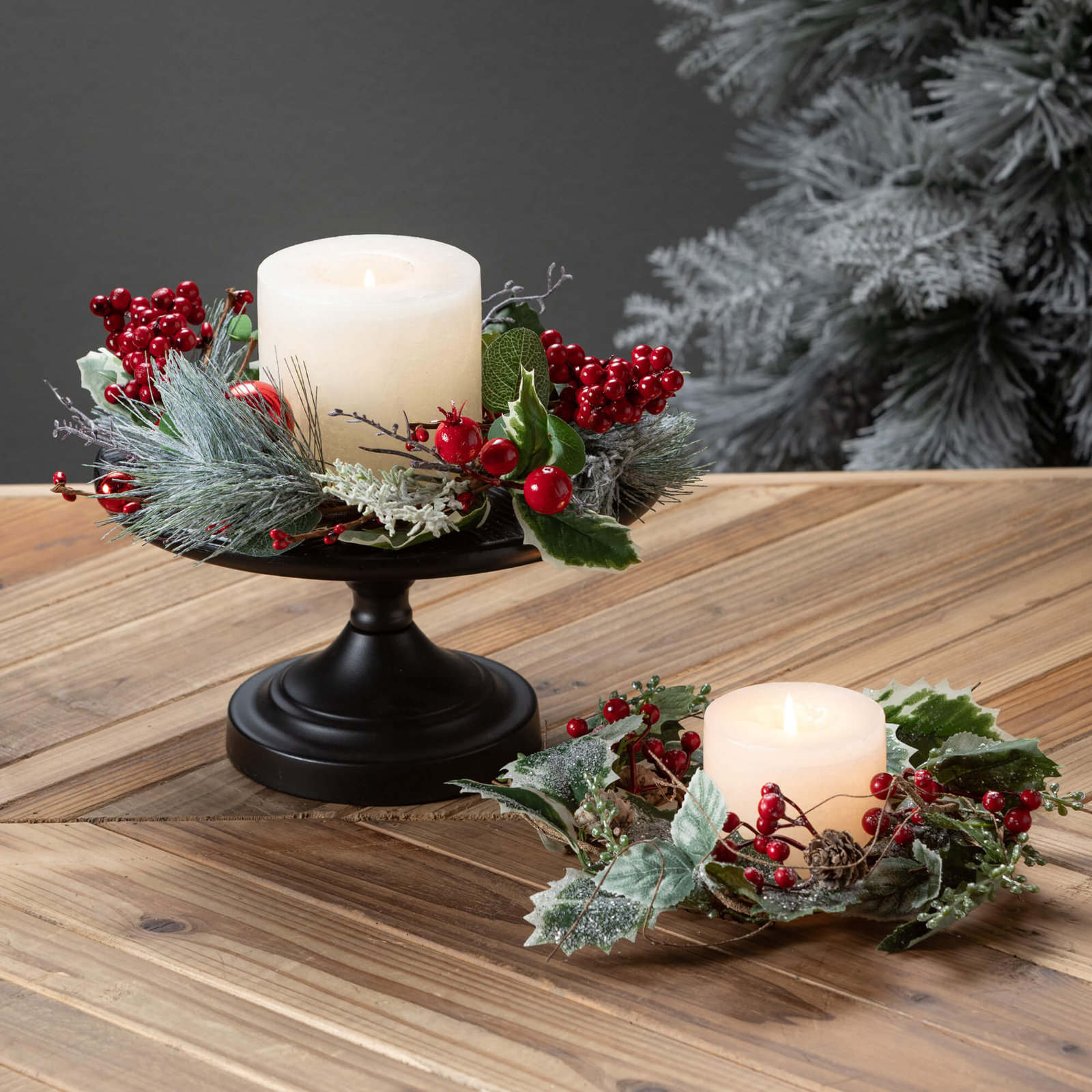 11'' Faux Holly Polyester Wreath