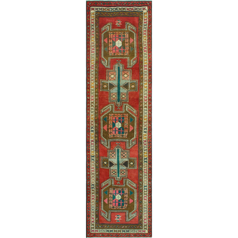 Khylar Distressed Alisanne Red Runner