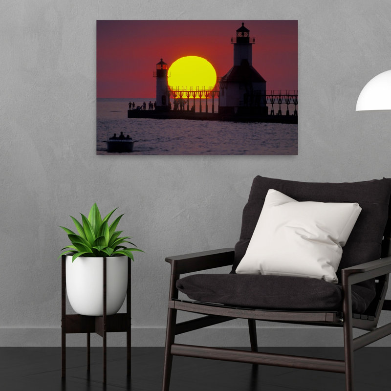 Lighthouse at sunset St. Joseph Michigan USA 1 Piece Wrapped Canvas Wall Art, 60.96 cm H x 40.64 cm W